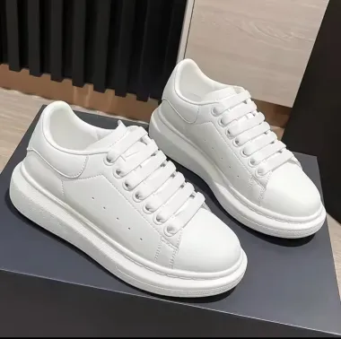 Adidasi barbati casual VIP ZR 111